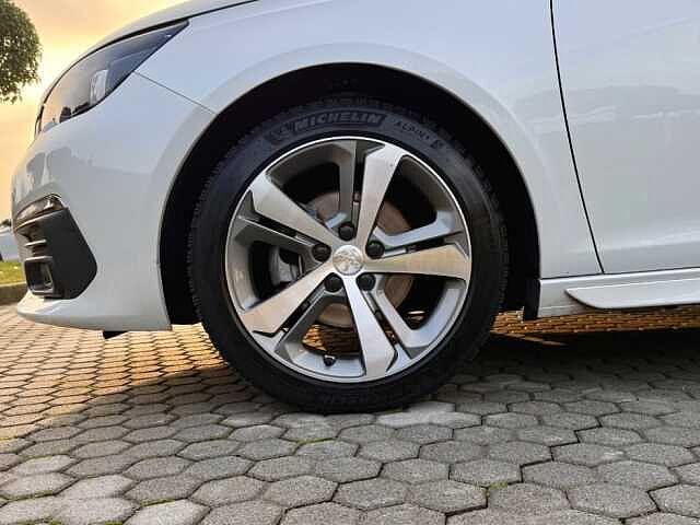 Peugeot 308 PureTech Turbo 130 S&S EAT8 GT Line