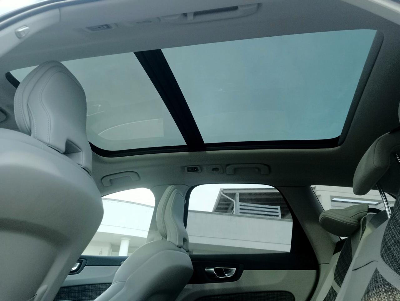 Volvo XC 60 XC60 B4 (d) Geartronic Momentum Pro
