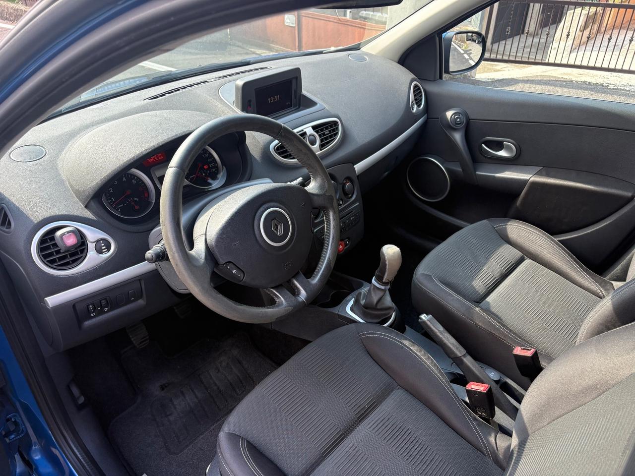 Renault Clio 1.2 16V 5 porte Luxe NEOPATENTATI