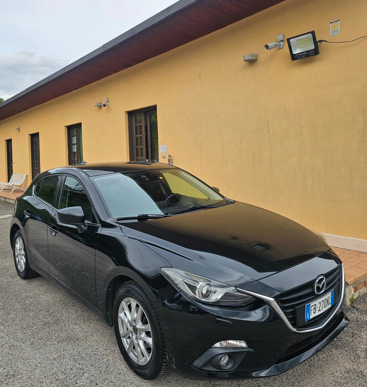 Mazda 3 Mazda3 1.5 Skyactiv-G Evolve