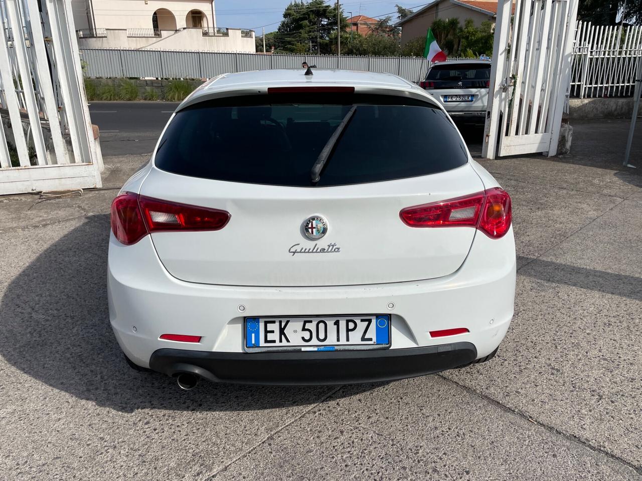 Alfa Romeo Giulietta 1.6 JTDm-2 105 CV Distinctive