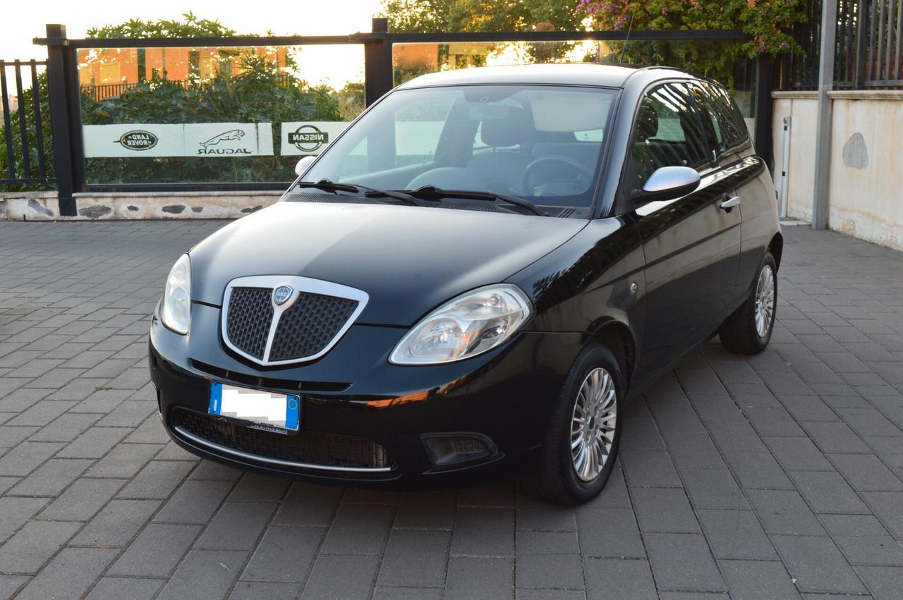 Lancia Ypsilon 1.2 Argento