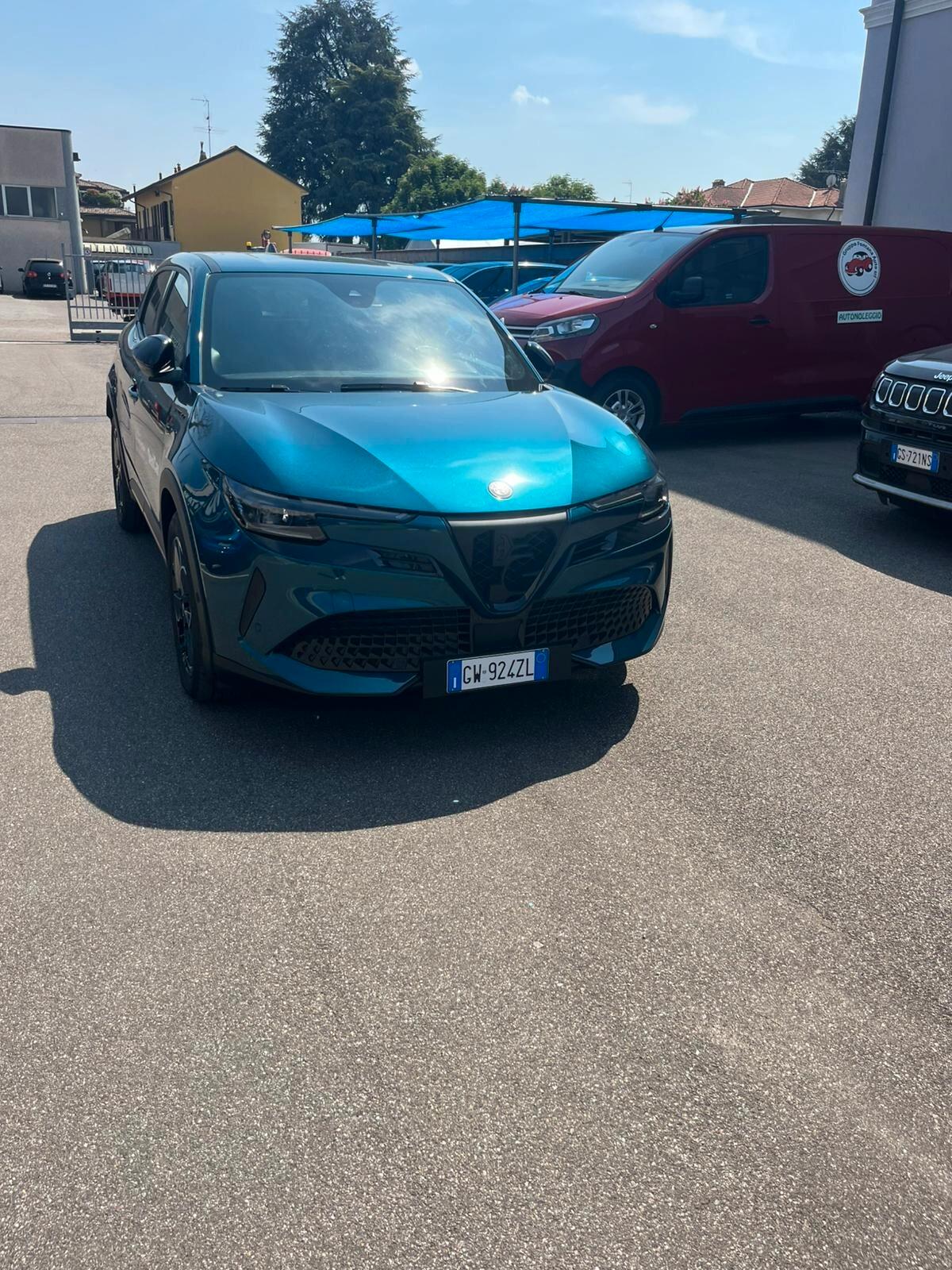 Alfa Romeo Junior 156 CV BEV Ti