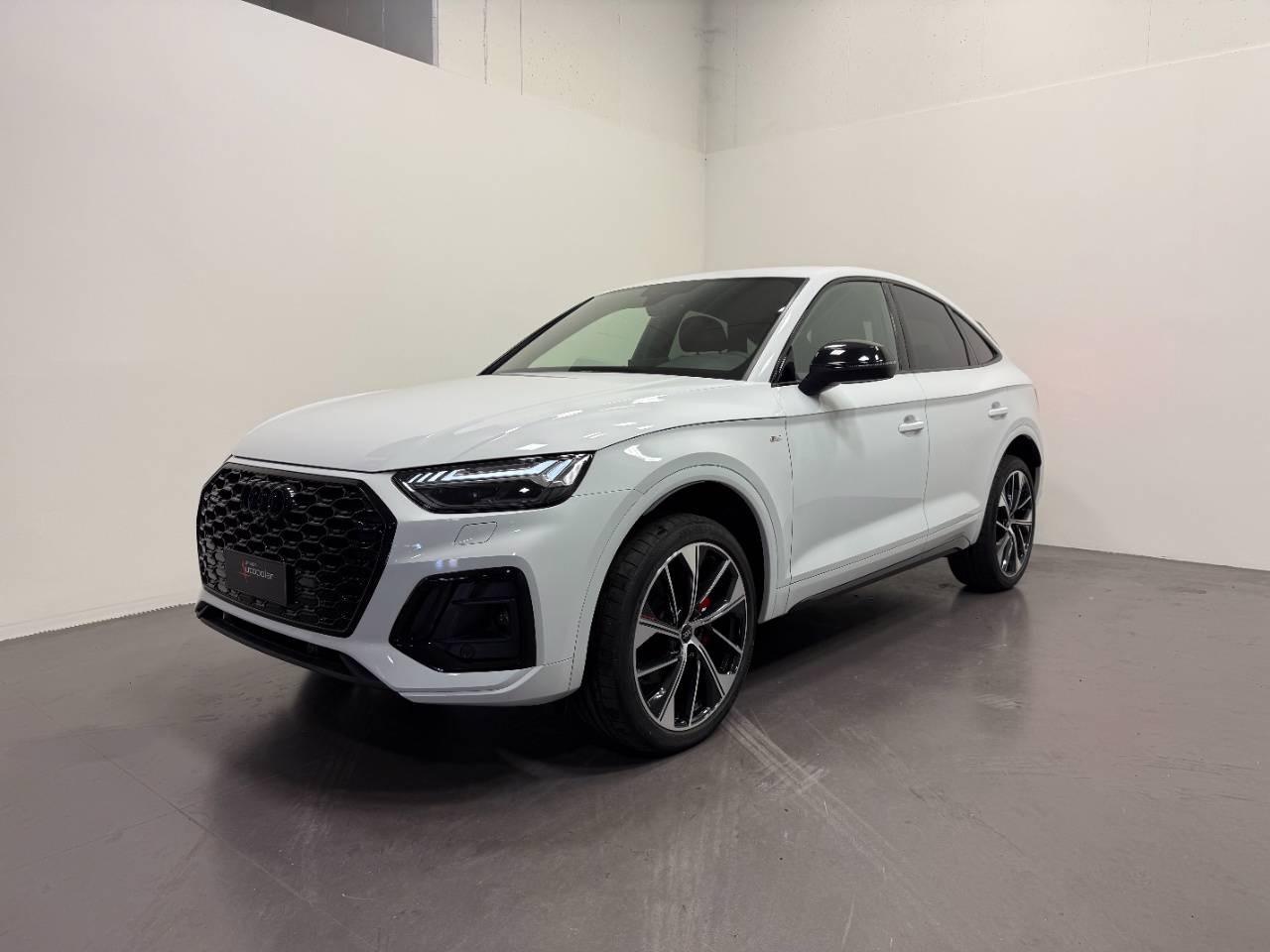 AUDI Q5 SPORTBACK 40 TDI MHEV S-TRONIC QUATTRO IDENTITY BLACK