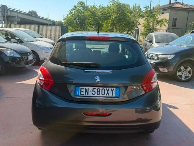 Peugeot 208 1.4 HDi 68 CV 5 porte Allure