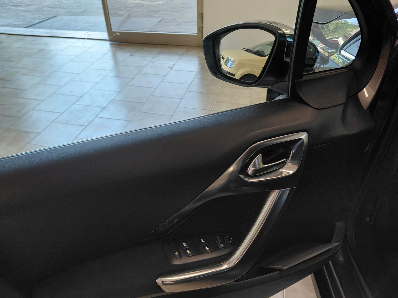 PEUGEOT 2008 ANNO 2014 DS 1.6 ADATTA NEOPATENTATI KM 110 MILA