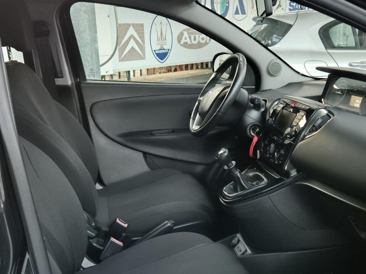 LANCIA - Ypsilon - 1.2 69 CV 5p. GPL Ecochic Gold