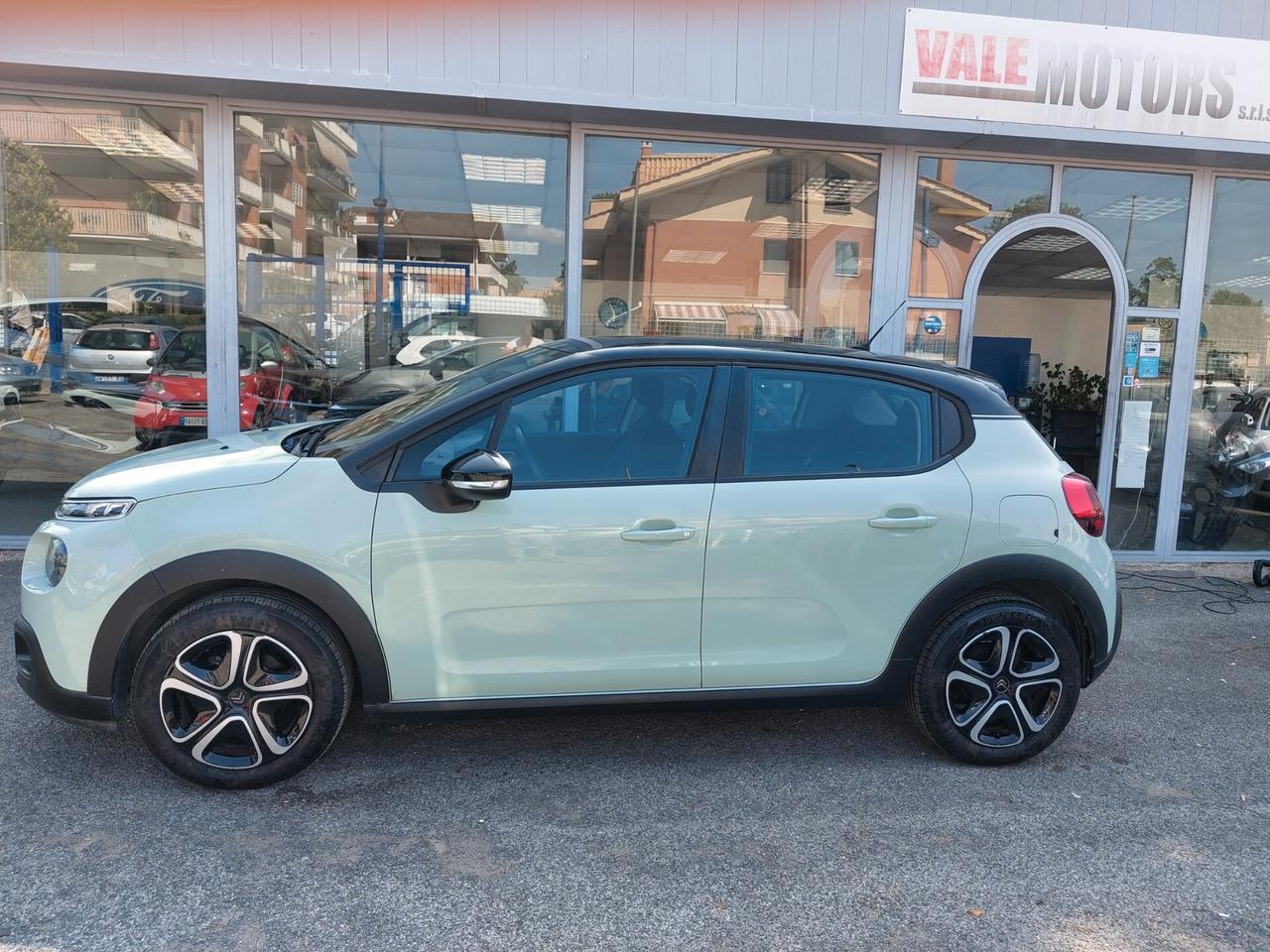 Citroen C3 PureTech 82 Shine UNIPRO