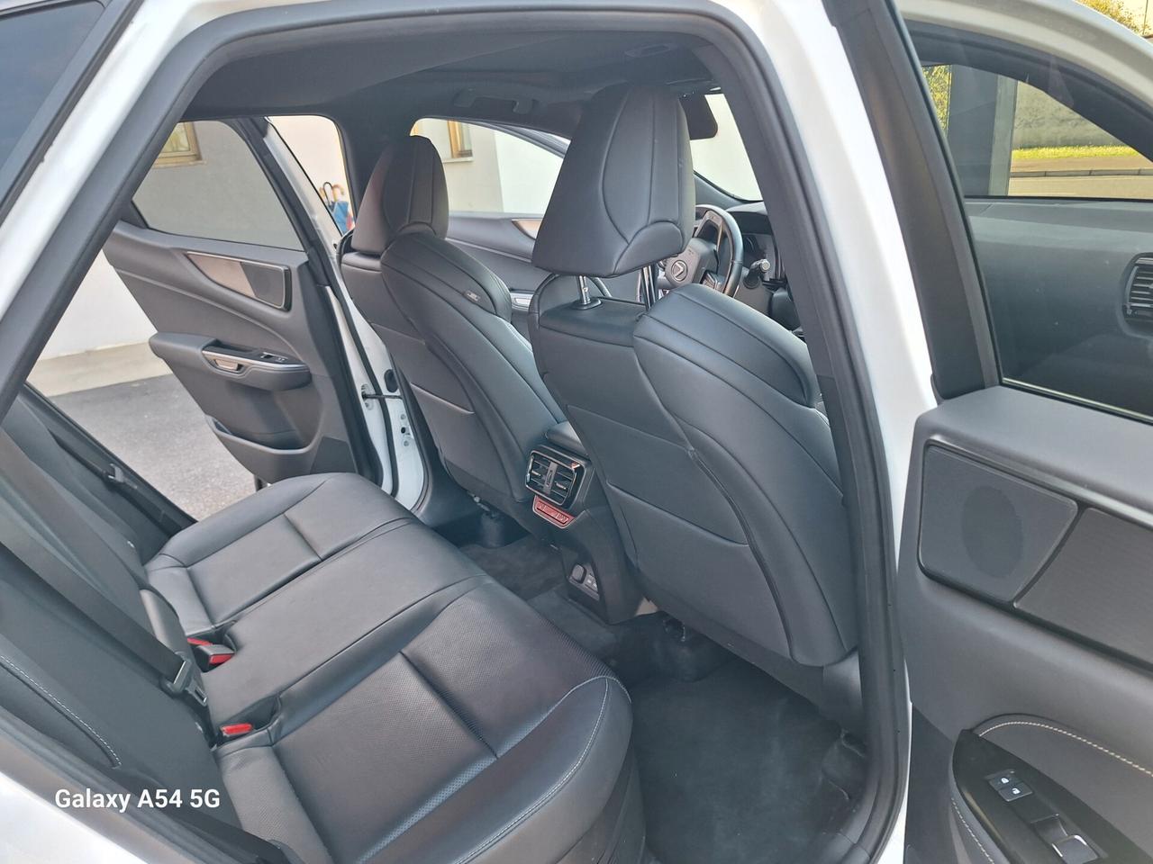 Lexus NX 450h Plug-in 4WD F-Sport