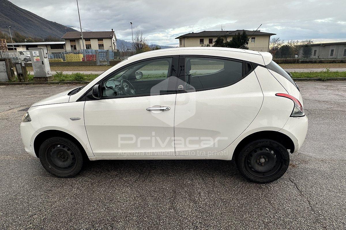 LANCIA Ypsilon 0.9 TwinAir 85 CV 5 porte Metano Ecochic Silver