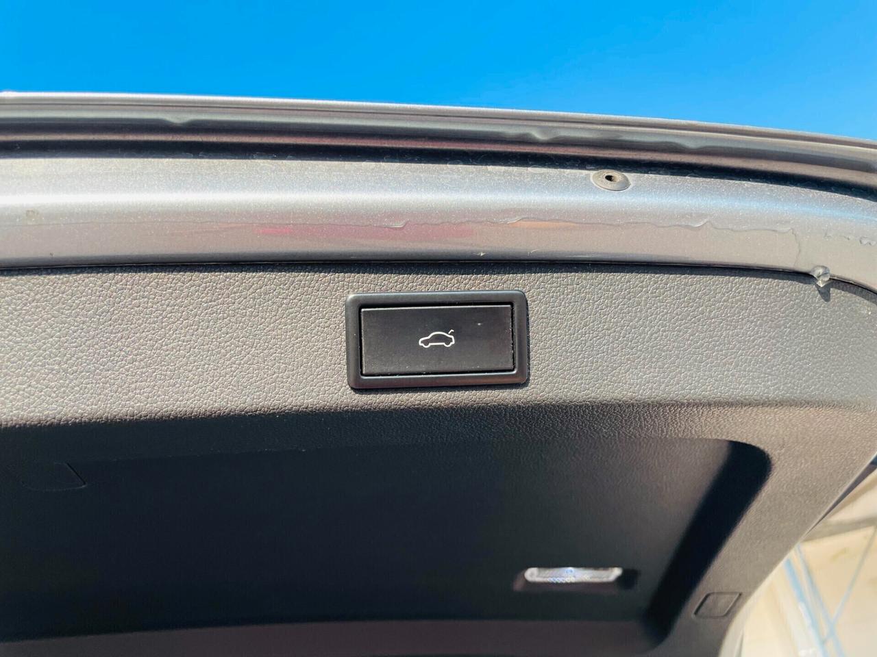 Skoda Superb 2.0 TDI 190 CV SCR DSG Wagon Laurin&Klement