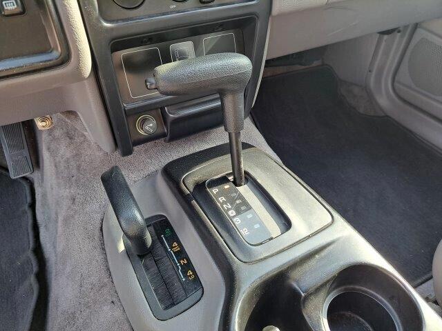 JEEP GRAND CHEROKEE ZJ 4.0 L6 4X4 -ASI TARGA ORO