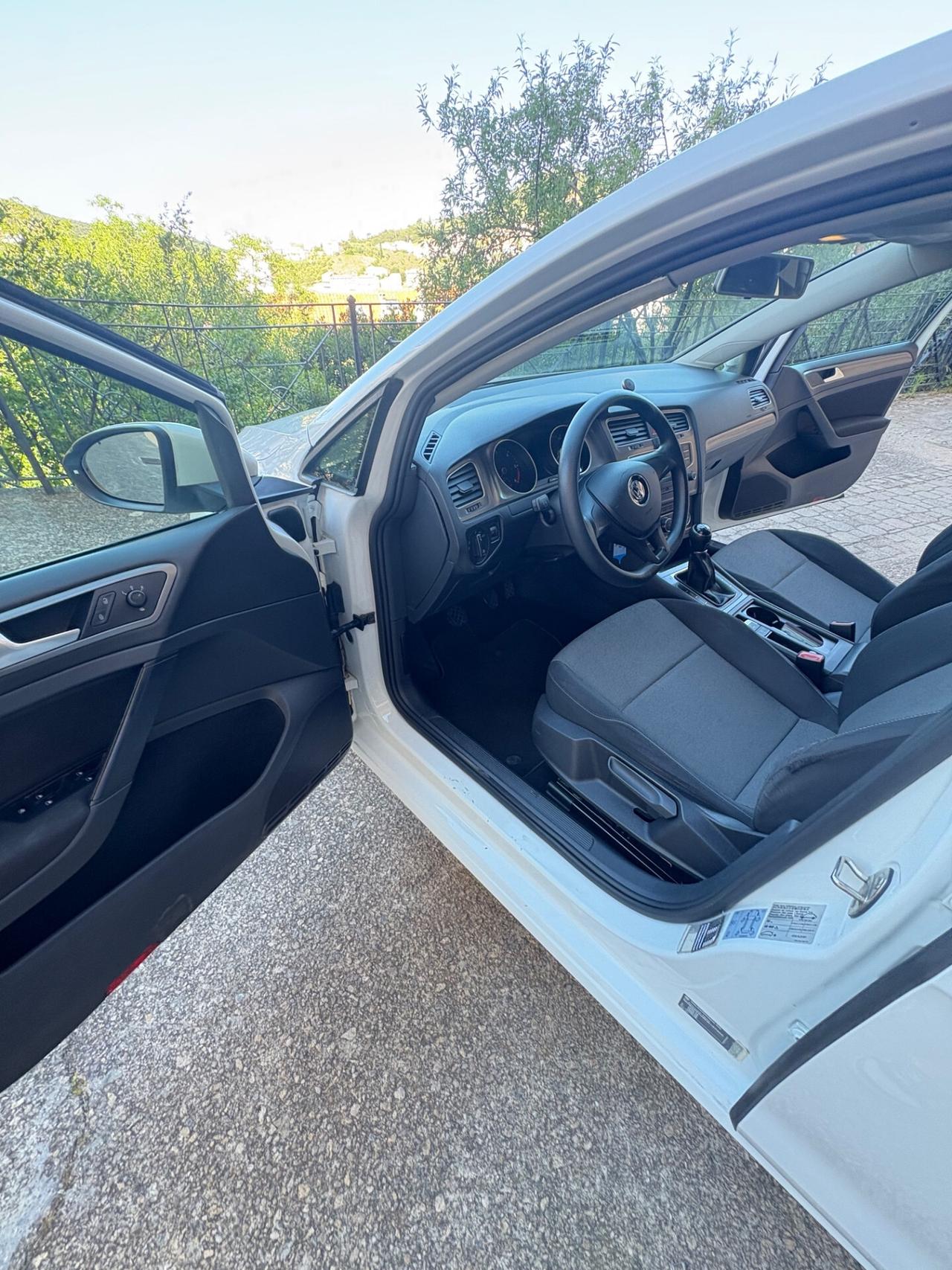 Volkswagen Golf 1.6 TDI 90 CV 3p. Trendline BlueMotion Technology