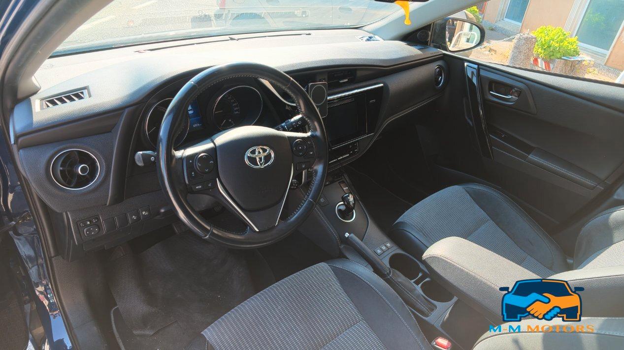 Toyota Auris 5 Porte Auris 1.8h Lounge cvt