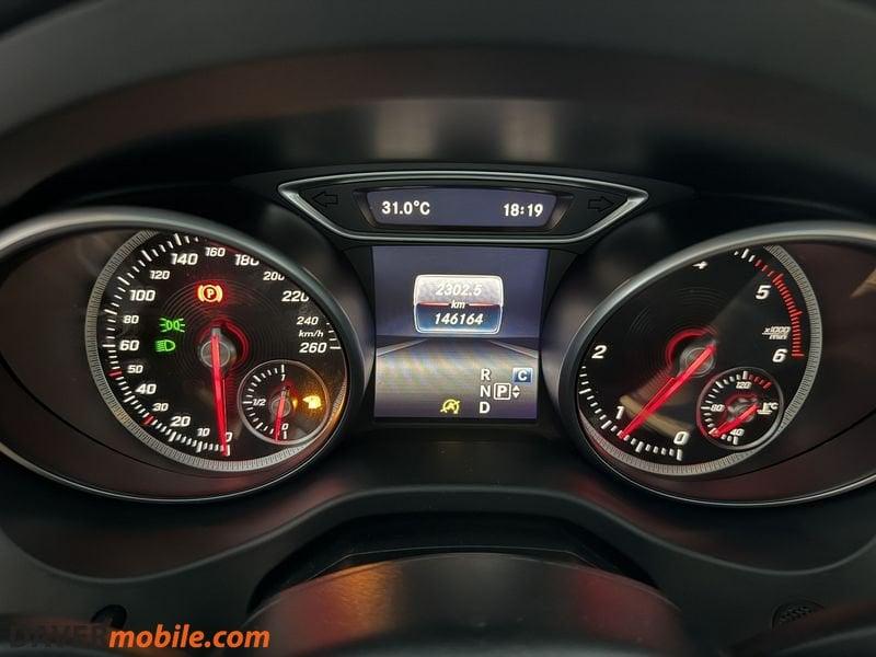 Mercedes-Benz CLA CLA Shooting Brake 200 d Premium auto
