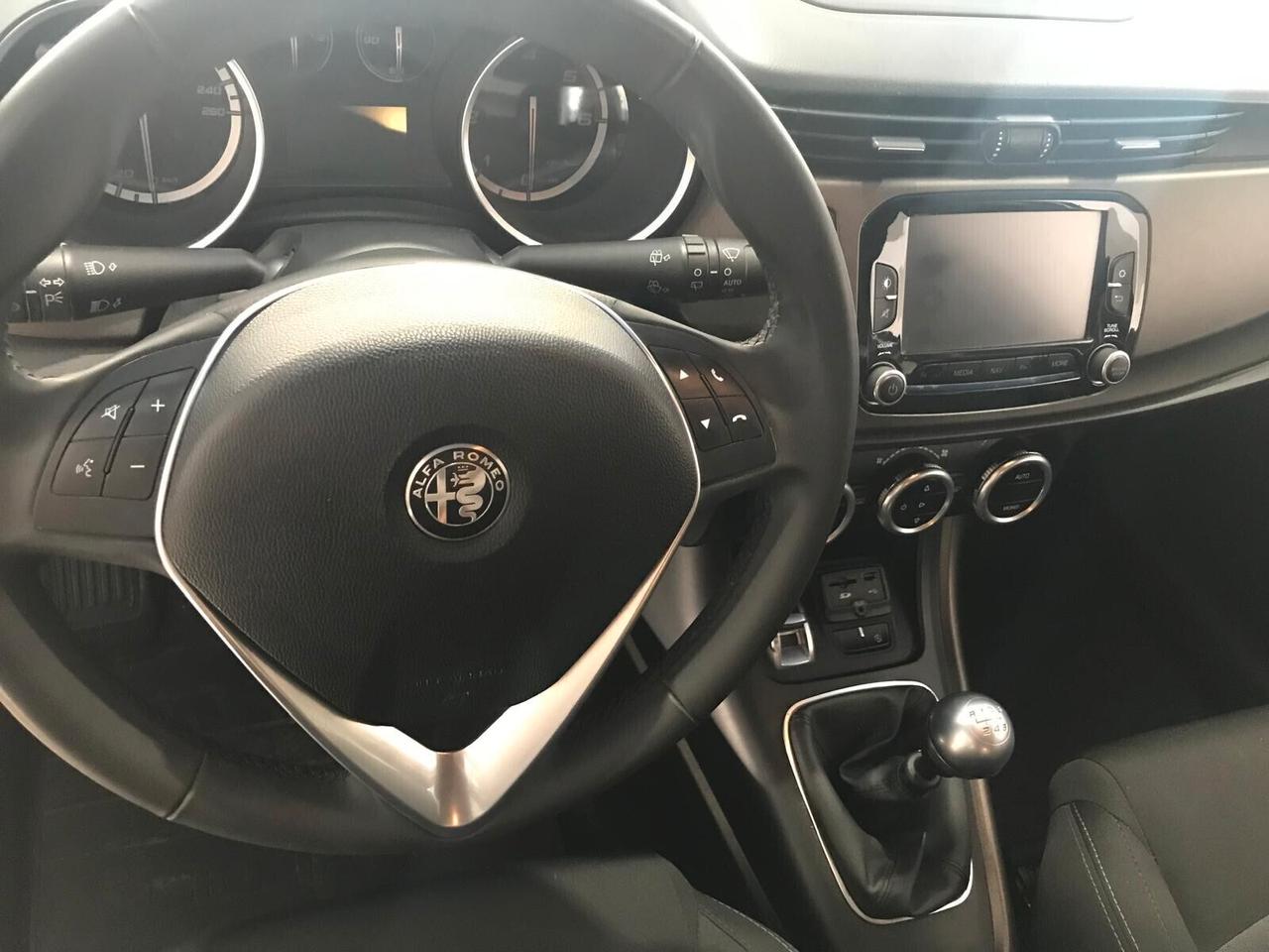 Alfa Romeo Giulietta 1.6 JTDm-2 105 CV Distinctive