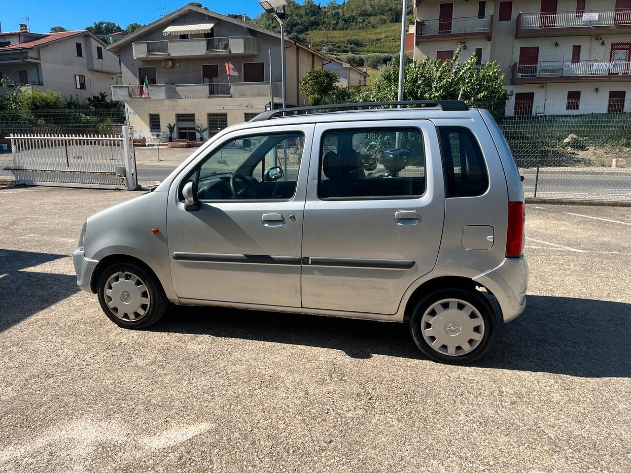 Opel Agila 1.2 16V Club