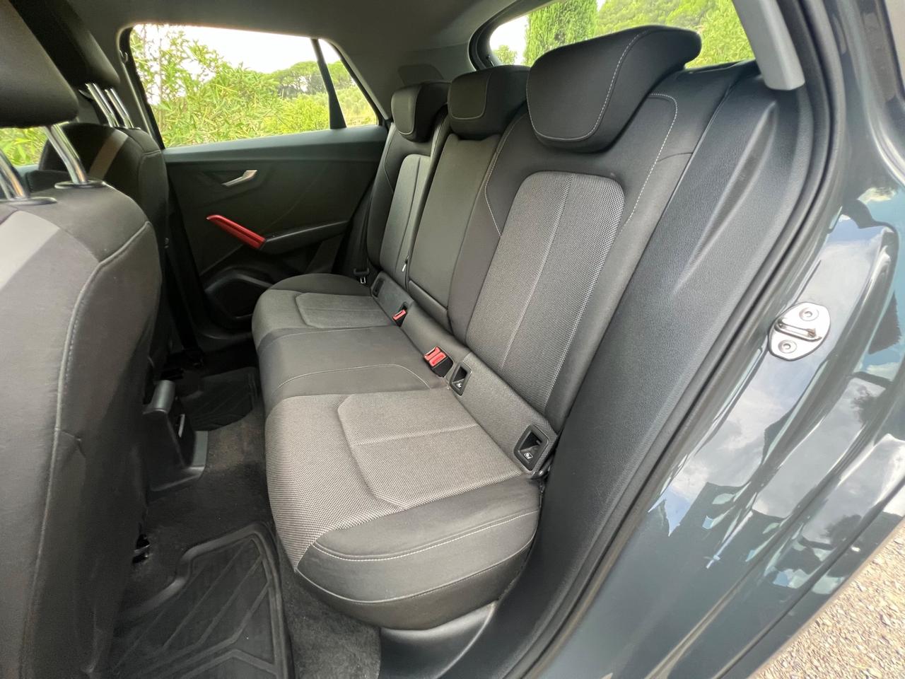 Audi Q2 30 TFSI Business Design