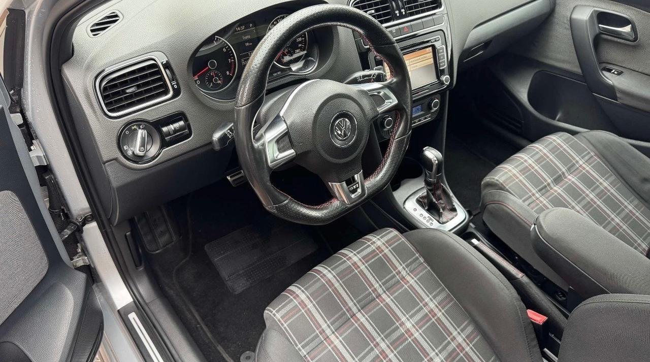 Volkswagen Polo 1.4 DSG 5 porte Highline