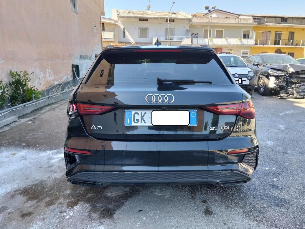 Audi A3 SPB 2.0 TDI 150cv S-tronic 2021 SINISTRATA