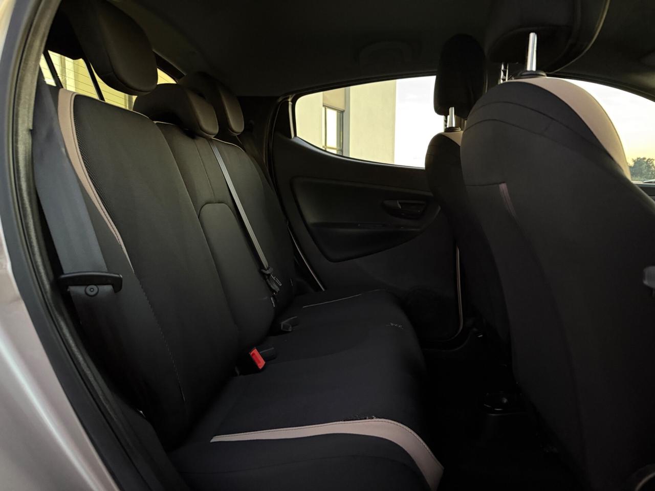 Lancia Ypsilon 1.2 - 5 PORTE|UNIPRO|