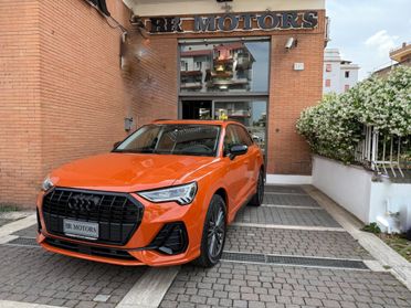 Audi Q3 35tfsi S line + Identity Black - SOLO 4.930Km !!
