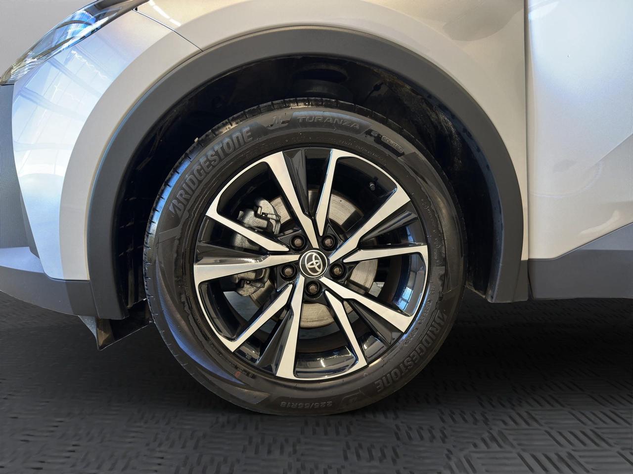 Toyota C-HR 2.0 phev Trend eco fwd e-cvt