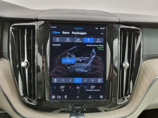 VOLVO XC60 B5 (d) AWD Geartronic Momentum Pro