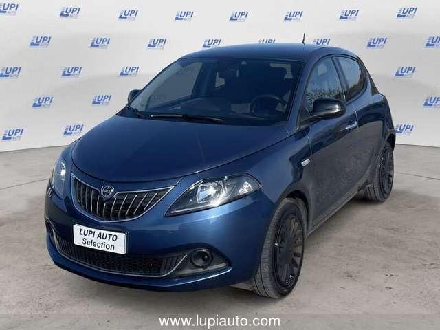 Lancia Ypsilon 1.0 firefly hybrid Silver s&s 70cv