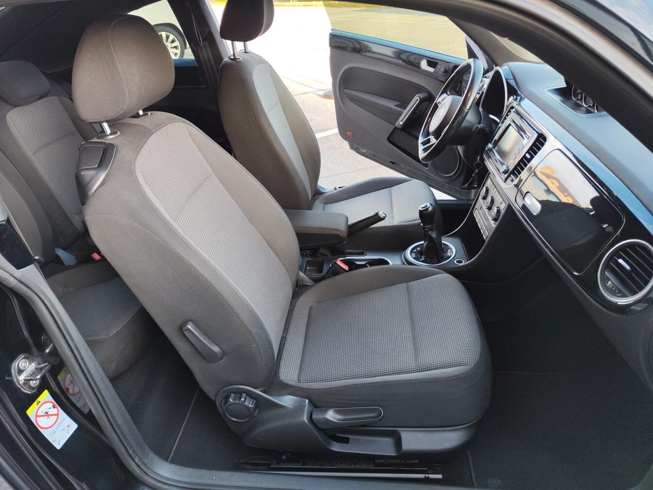 Volkswagen Maggiolino 1.6 TDI Design