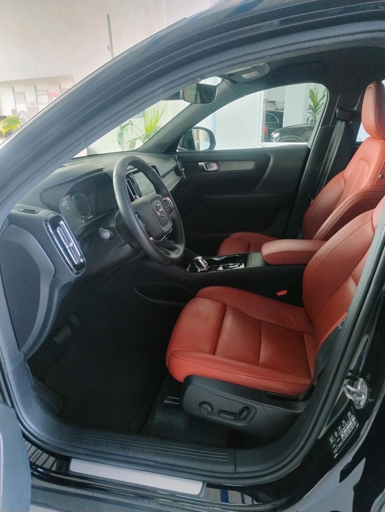 Volvo XC40 D3 Geartronic Inscription Autocarro N1