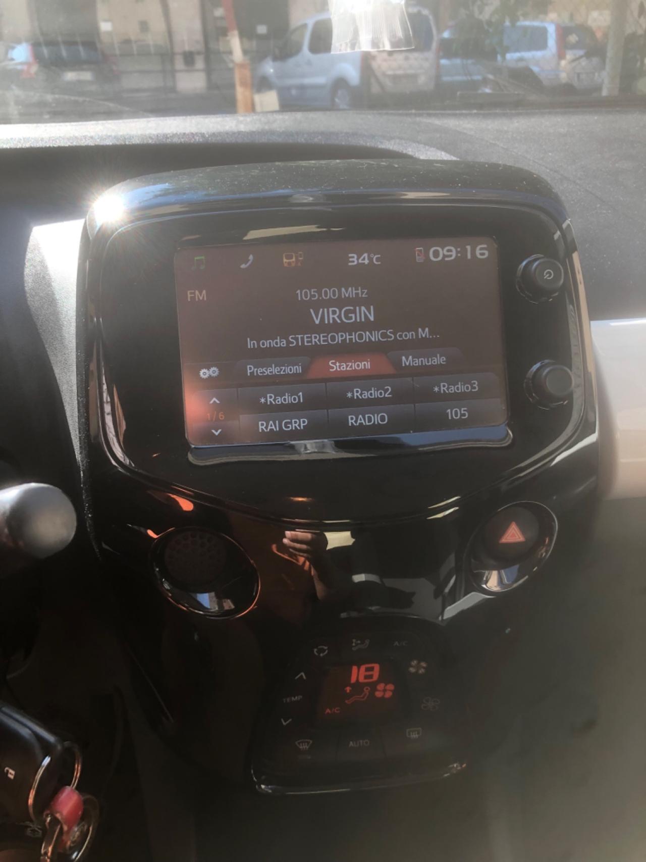 Toyota Aygo 1.0 VVT-i 69 CV 5 porte Automatica - 07/2015 Km 81000
