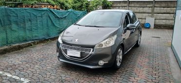Peugeot 208 1.4 HDi neopatentati