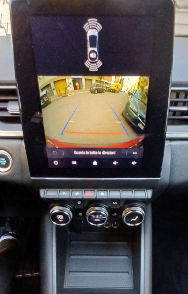 RENAULT Captur Plug-in Hybrid E-Tech Initiale Paris