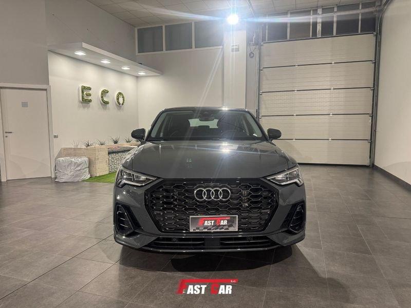 Audi Q3 SPB 45 TFSI e S tronic Identity Black