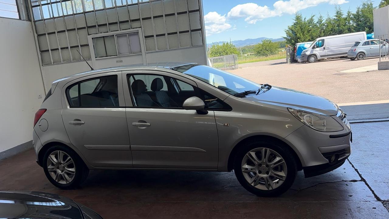 Opel Corsa 1.3 CDTI 90CV 5 porte Cosmo