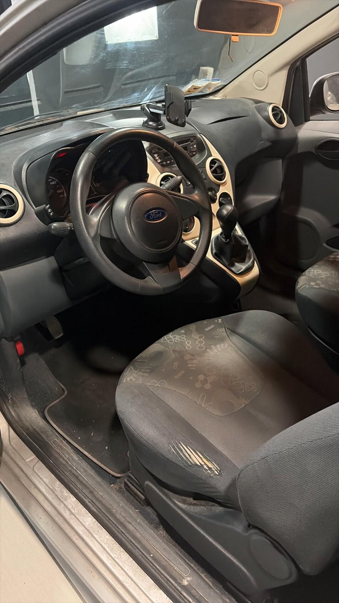 FORD KA DEL 2010 BENZINA ANCHE PER NEOPATENTATI