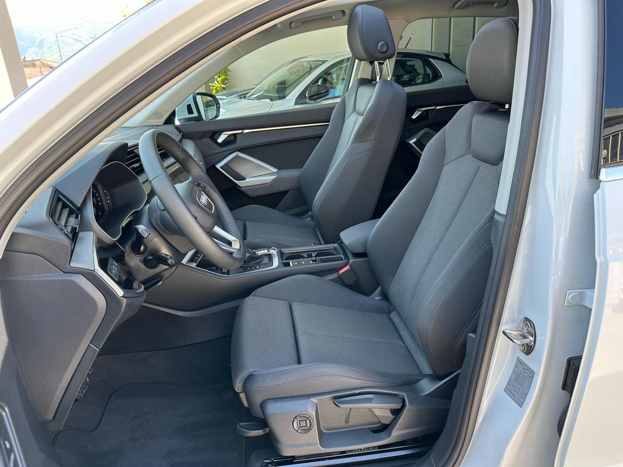 Audi Q3 35 2.0 tdi S line edition s-tronic