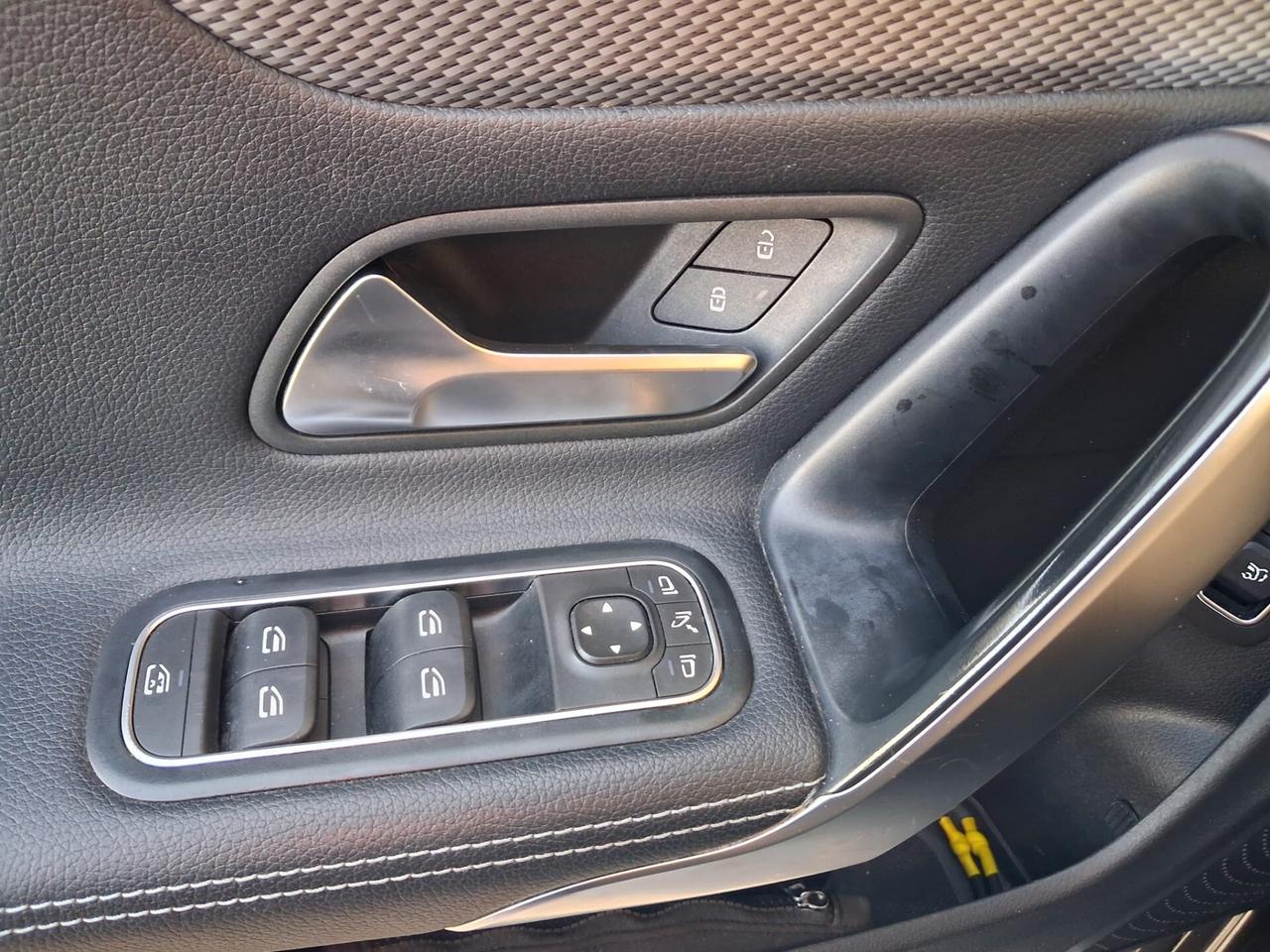 Mercedes-benz CLA 200 d Automatic Premium