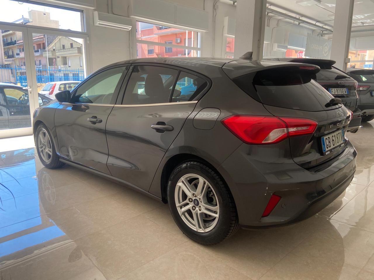 Ford Focus 1.5 Titanium 120 cv