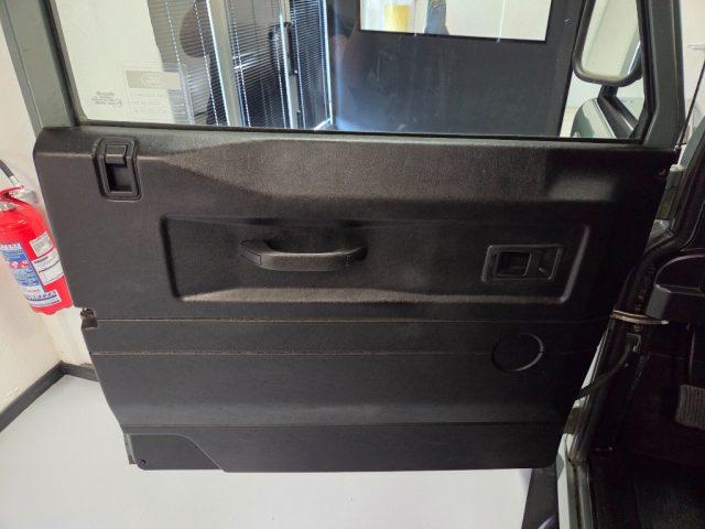 LAND ROVER Defender 110 2.4 TD4 SE DA AMATORE