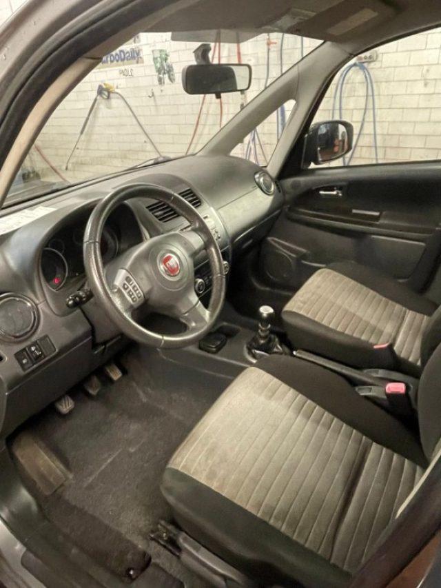 FIAT Sedici 2.0 MJT 16V DPF 4x4 Emotion