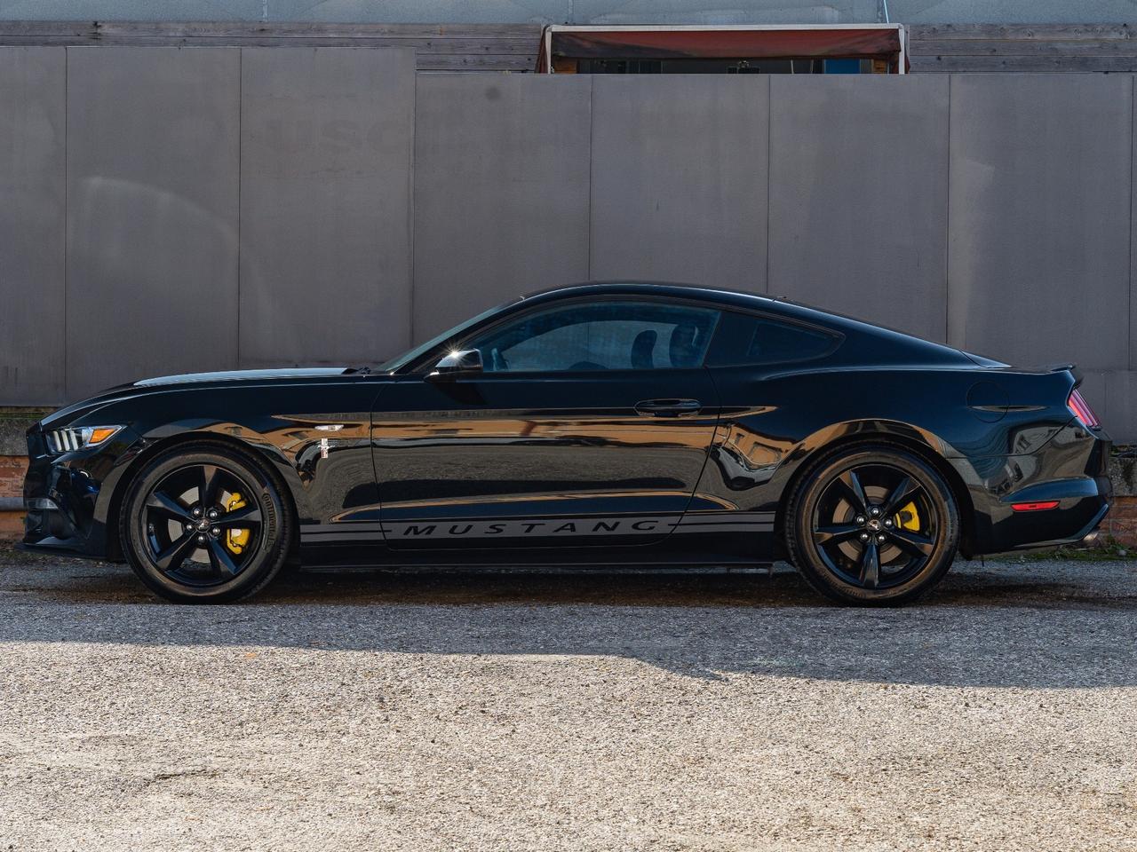 Ford Mustang 3.7 - V6 FASTBACK