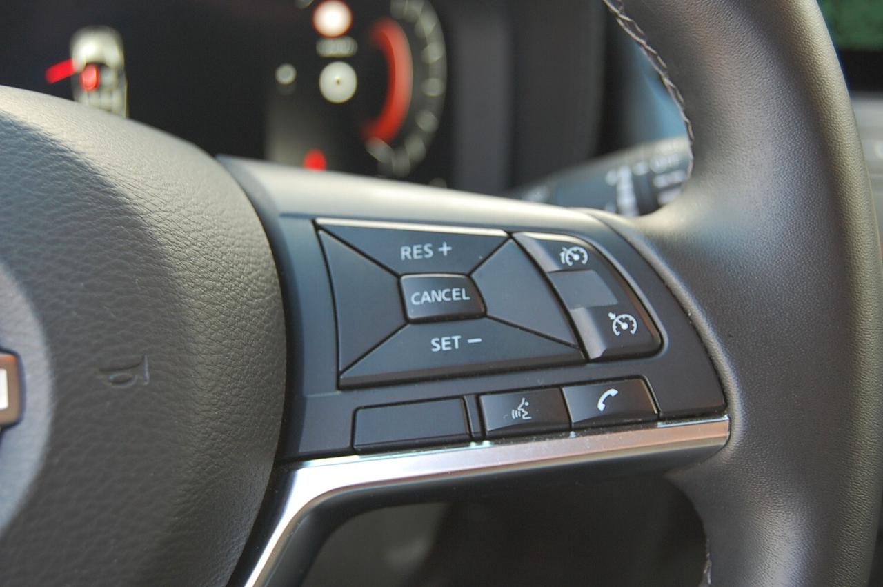 Nissan Juke 1.0 DIG-T 114 CV N-Connecta