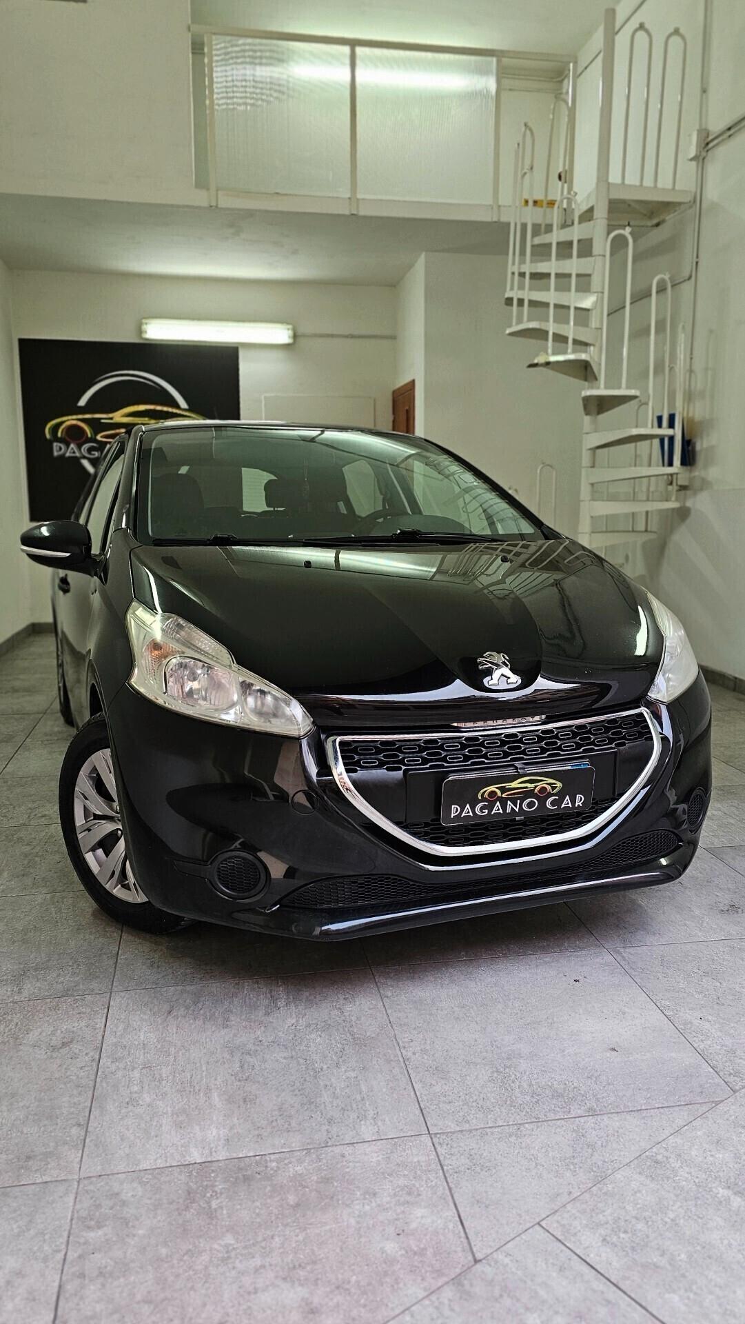 Peugeot 208 1.4 HDi 68 CV 5 porte