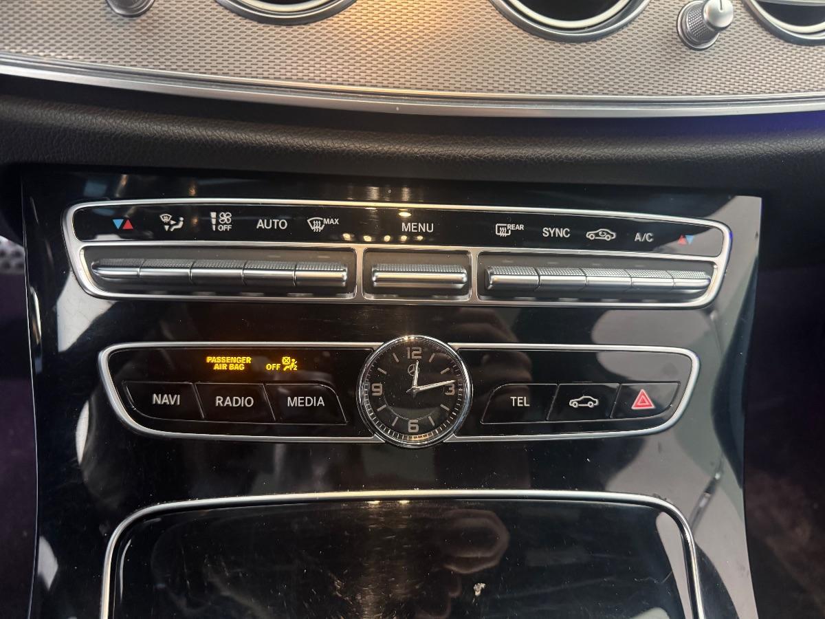 MERCEDES E 220d S.W. Auto Premium plus TETTO/ LUCI/ LED