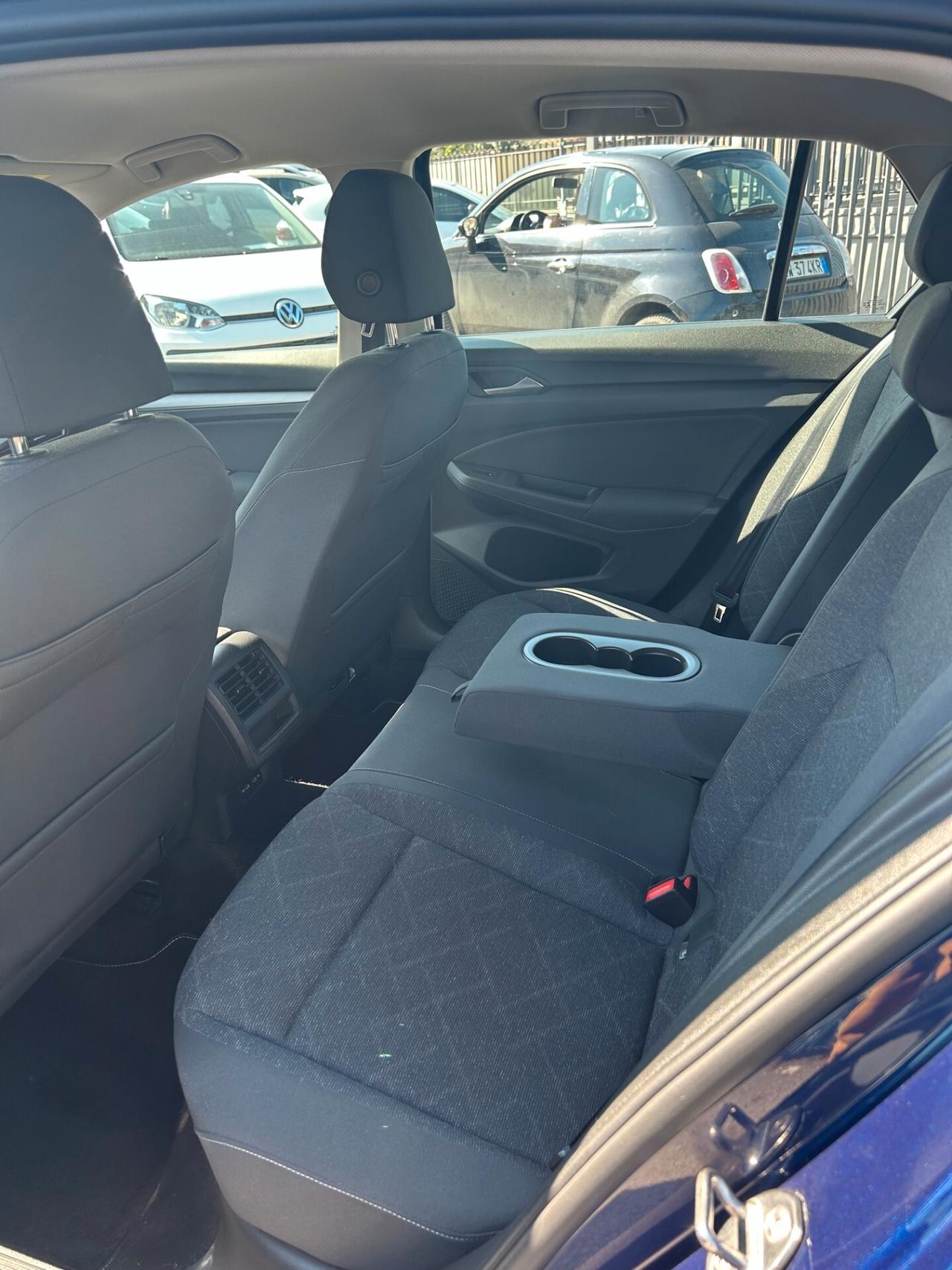 Volkswagen Golf 1.0 eTSI EVO DSG Life