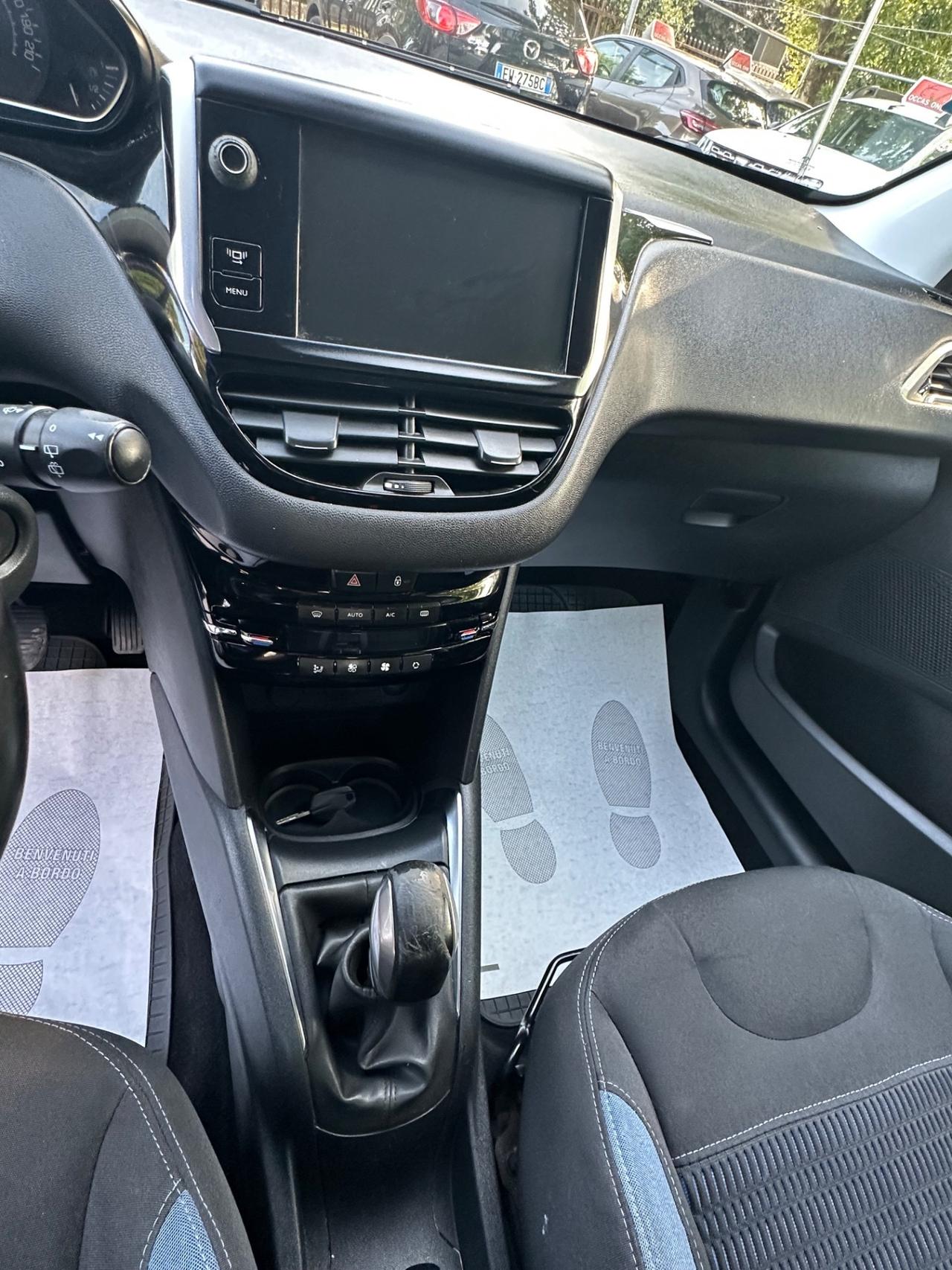 Peugeot 208 1.4 HDi 68 CV 5 porte Allure
