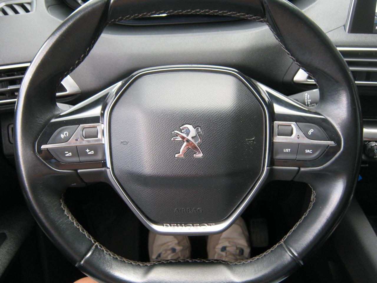 Peugeot 3008 BlueHDi 130 S&S Crossway/car play/navi/led/cam/pdc