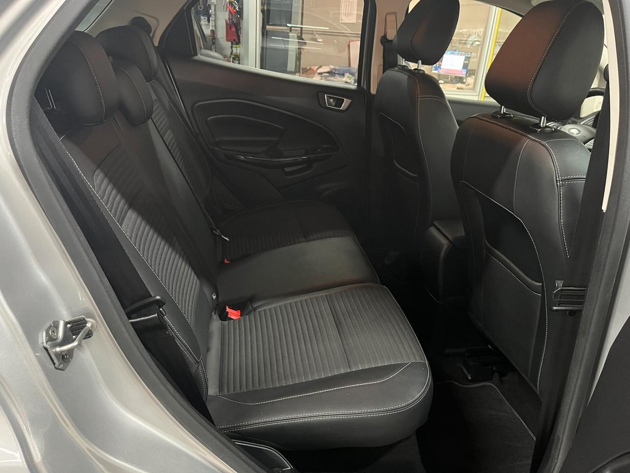 Ford EcoSport 1.0 cambio automatico, solo 70mila km